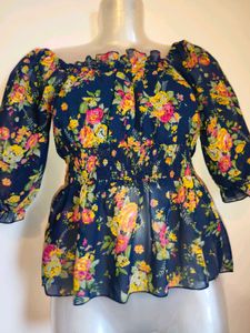 🎁Buy 1, Get 1 Free🎁 Floral Top Extra S/ Smal