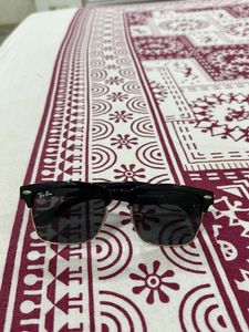 Black Rayban Glasses