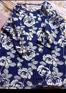 2 tshirts