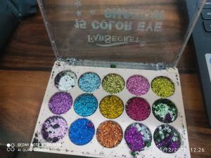 Fabsecret 15 Color Eyeshadow Palette