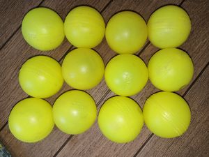 Plastic Balls 12 Pieces