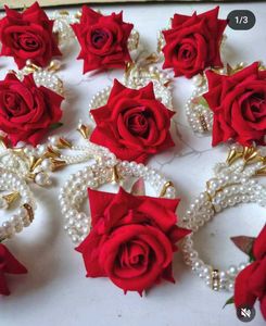 Red Rose Pearl Bracelet Set