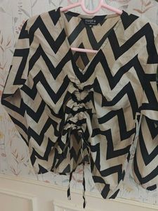 Chic Chevron Print Top