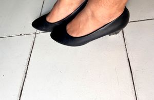 Black classy formal light heels