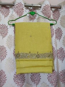 Yellow Embellished Saree💛