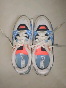 Puma Sneakers