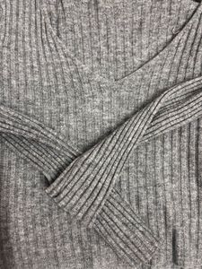 Gray Ribbed Long Sleeve Crop Top