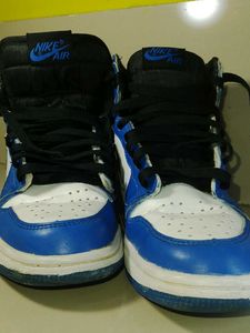 Nike Air Jordan 1 Retro High OG Hyper Royal Blue