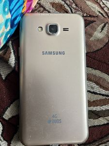 Samsung Galaxy J7
