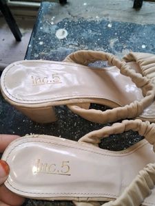 INC.5 Heels