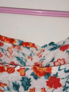 New Unused Kurti Set WITH FREE GIFT