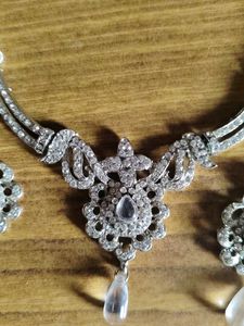 Elegant Necklace &amp; Earring Set