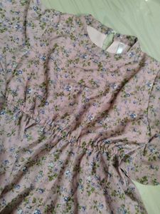 Floral Blouse - Flowy Fit