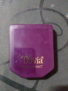 Olivia Oil Free Powder Compact