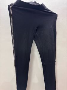 Black Leggings with Chain Detail