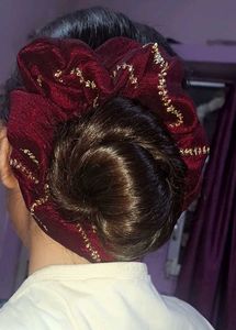 6combo Of Scrunchies,Hair Band &amp;Hair BowClip,
