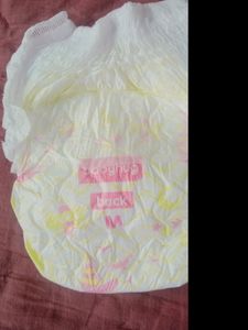Babyhug Super Diaper M Size