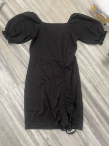 Chic Black Puff Sleeve Dress