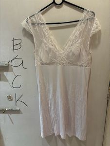 Elegant Lace Trim Sleep Wear