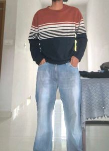SWEATER • ZUDIO