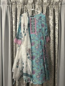 Sky Blue And White Kurta Set With Dupatta