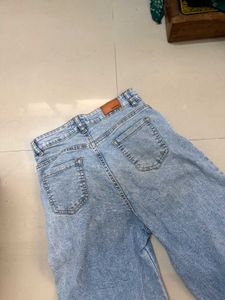 Distressed Wide-Leg Jeans with Cargo Pockets