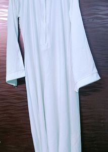 White Zippered Abaya