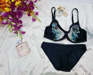 🇳🇿💫💗 Floral Bra &amp; Panty Set