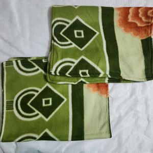 Floral Double Bedsheet With Pillow Covers