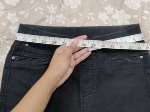 Black Pull-On Jeggings