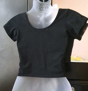 Women Black Cropped Top