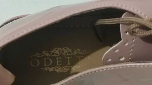 NEW ODETTE WOMEN PINK SLIP ON