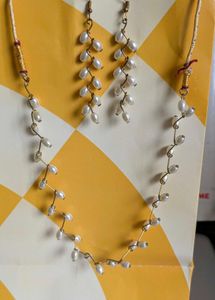 Pearl Drop Necklace & Earring Set