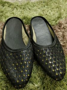 Black Shoes