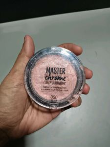 Maybelline Master Chrome Highlighter rose gold