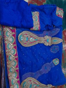 Net Saree With Matching Blause And Peticot