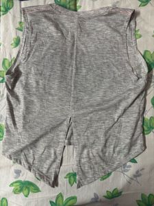 Cropped Grey Crop Top With Cut Back