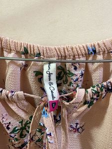 Floral Print Off-Shoulder Top