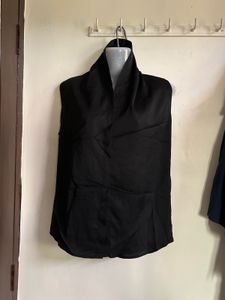 Chic Black Sleeveless Top