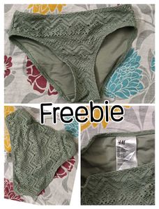Combo Of 1 Bra &amp; One Brief With Freebie