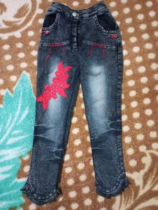 Girl Top And Pant + One T-shirt 4 to 6 Years