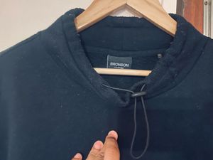 Black Pullover Sweatshirt