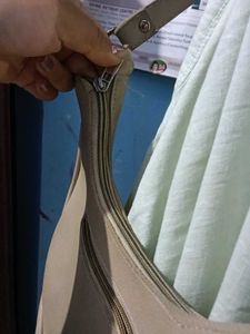 Elegant Beige Shoulder Bag