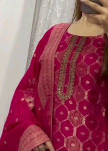 Elegant Pink Kurta Set