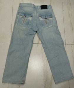 Its Bell Bottom Light Blue Pants Looks Trendy