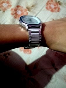 Stylish Silver Wristwatch