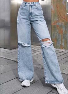 Off Duty Distressed Wide Leg Jeans