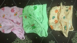 New Born Baby Caps Topdi