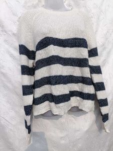 Striped Knit Sweater 💙