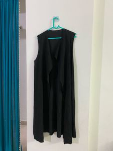 Sleeveless Black Shrug